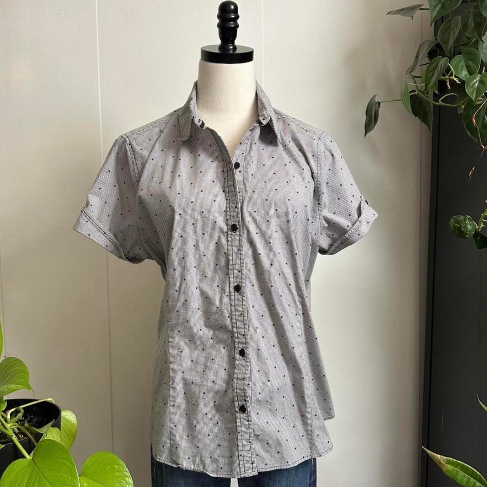 Liz Claiborne Career Black Polka Dot Button Up Shirt XL Short Sleeve Stretch